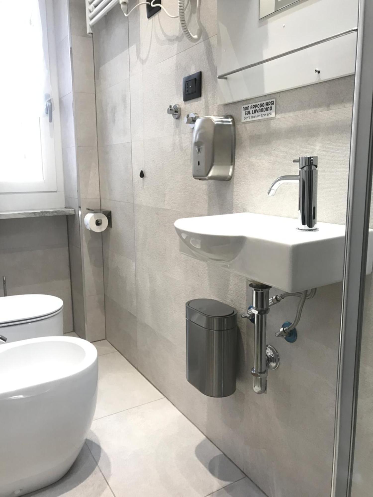 Drooms 4,0 Domotic Smart Self 24H,7 Vicino Treni Porta Susa E Centro Storico Torino Exterior foto