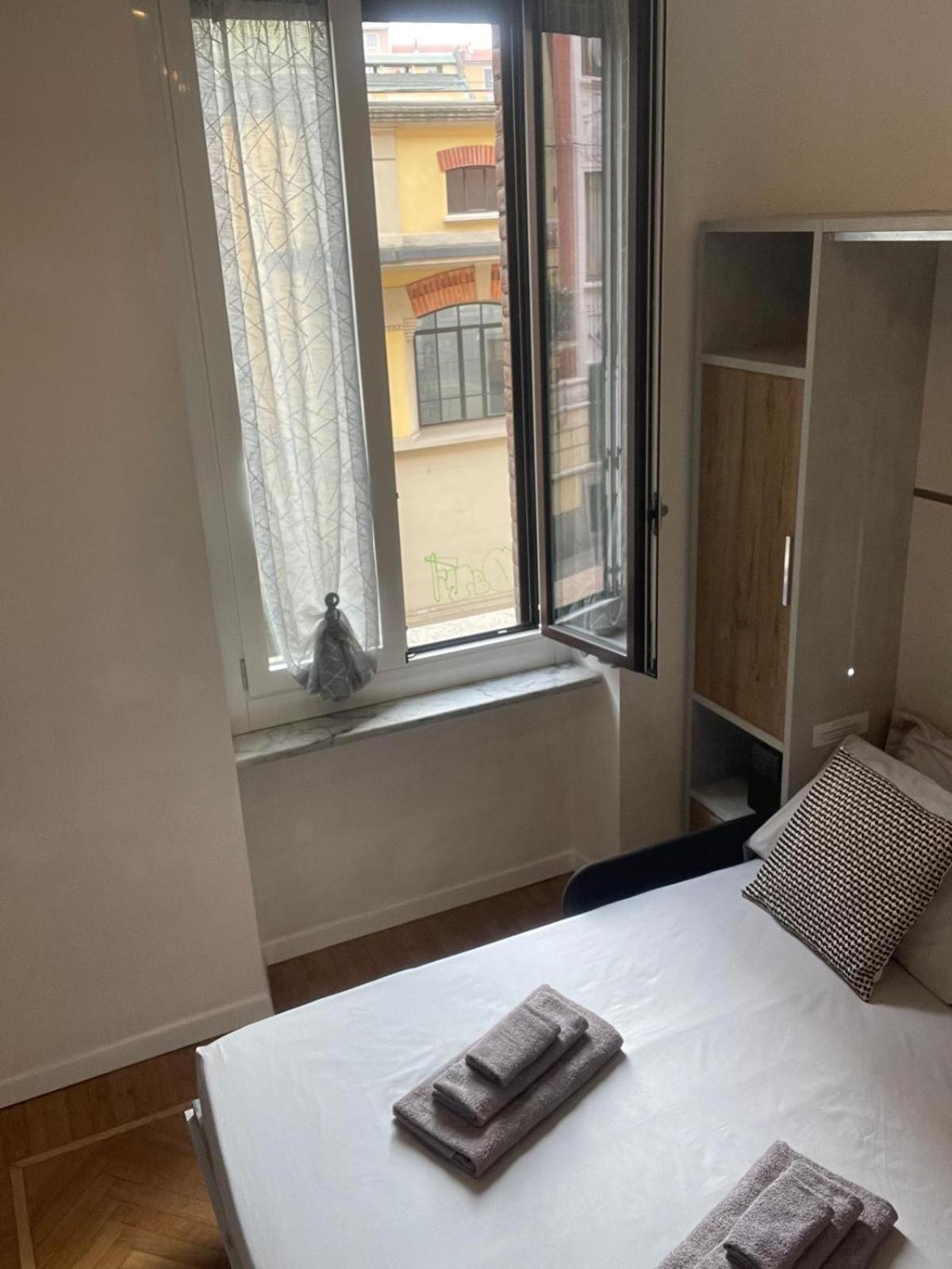 Drooms 4,0 Domotic Smart Self 24H,7 Vicino Treni Porta Susa E Centro Storico Torino Exterior foto