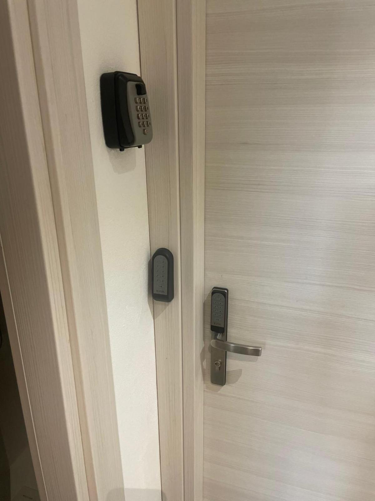 Drooms 4,0 Domotic Smart Self 24H,7 Vicino Treni Porta Susa E Centro Storico Torino Exterior foto
