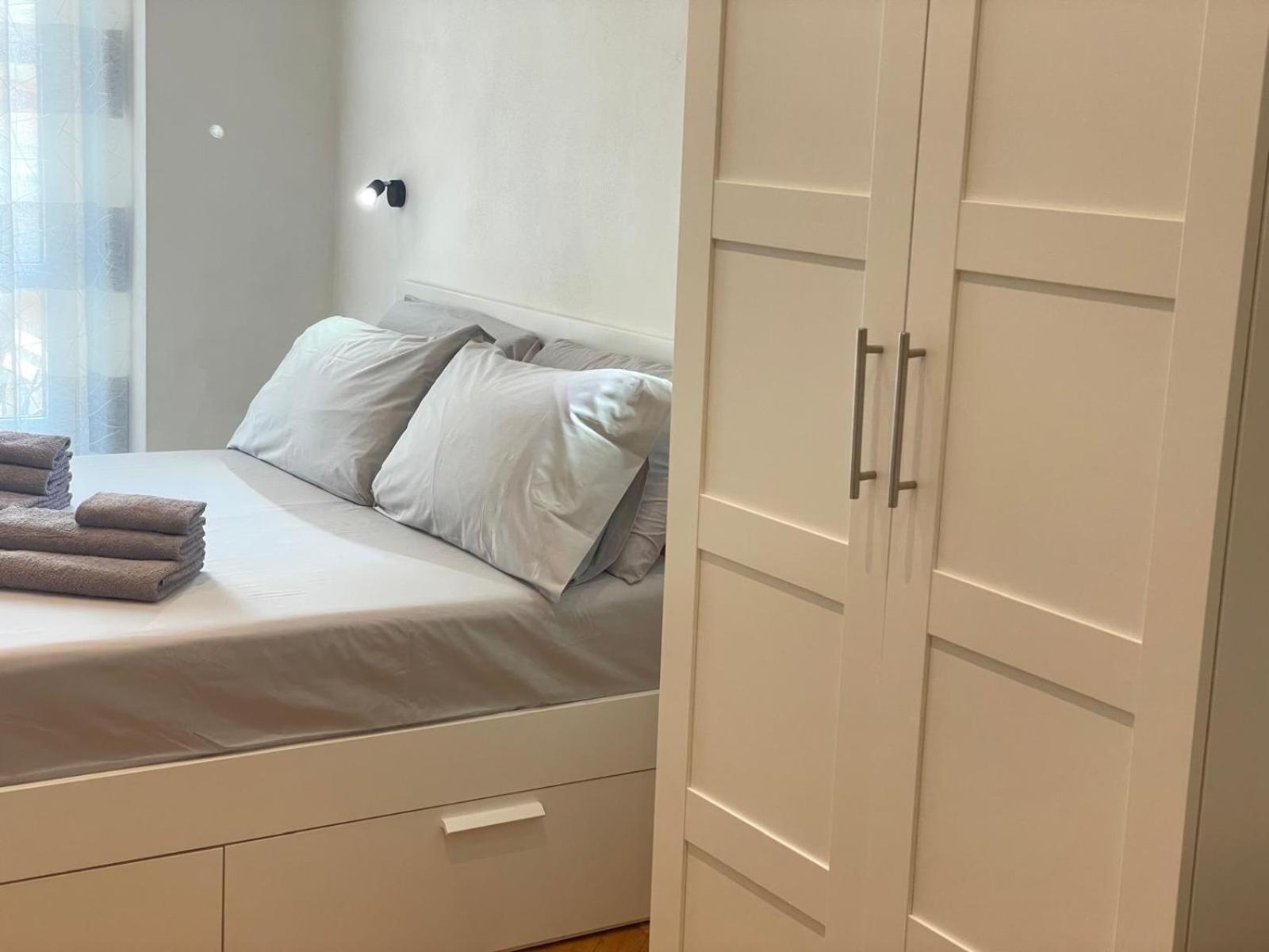 Drooms 4,0 Domotic Smart Self 24H,7 Vicino Treni Porta Susa E Centro Storico Torino Exterior foto
