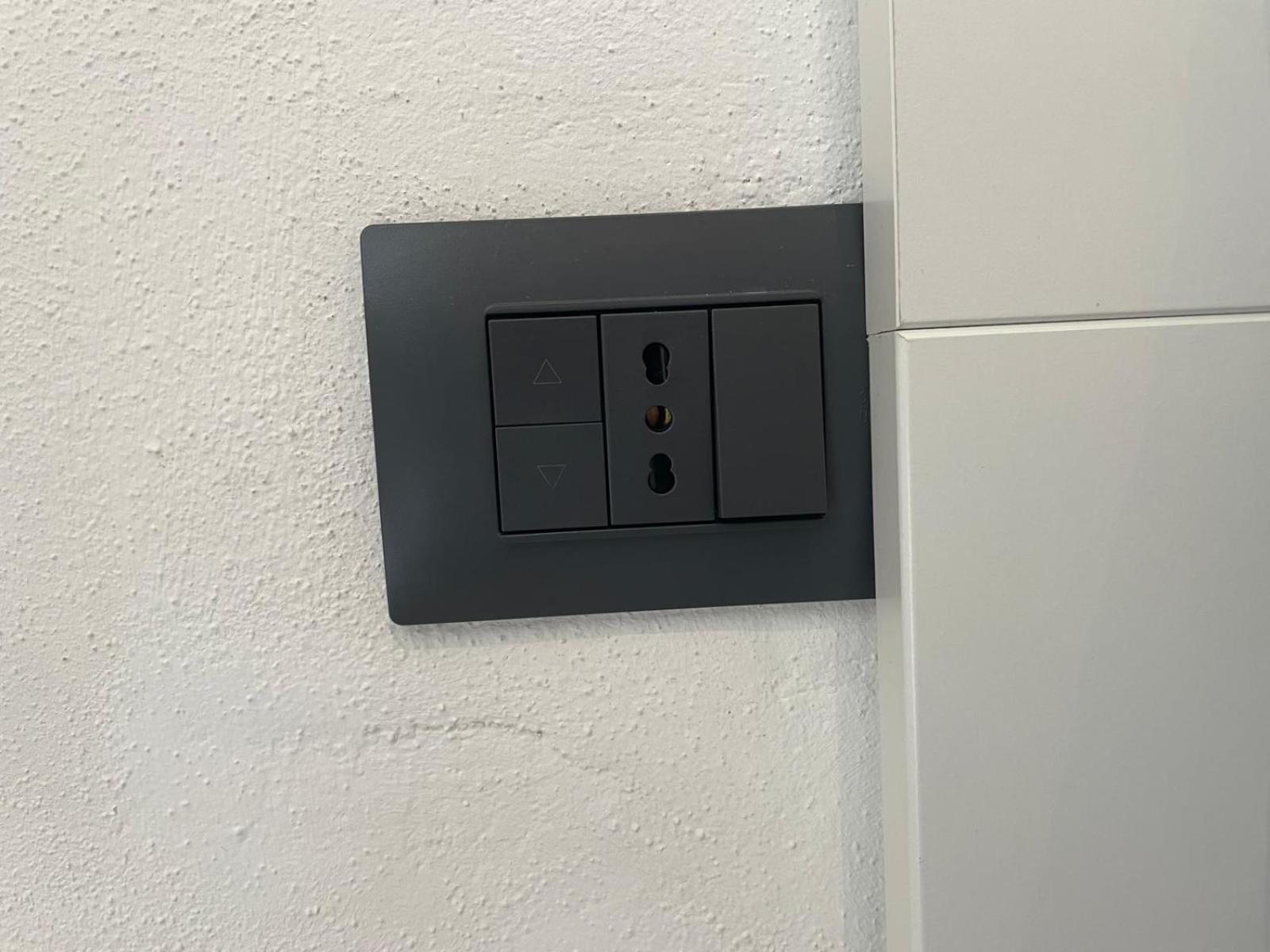 Drooms 4,0 Domotic Smart Self 24H,7 Vicino Treni Porta Susa E Centro Storico Torino Exterior foto