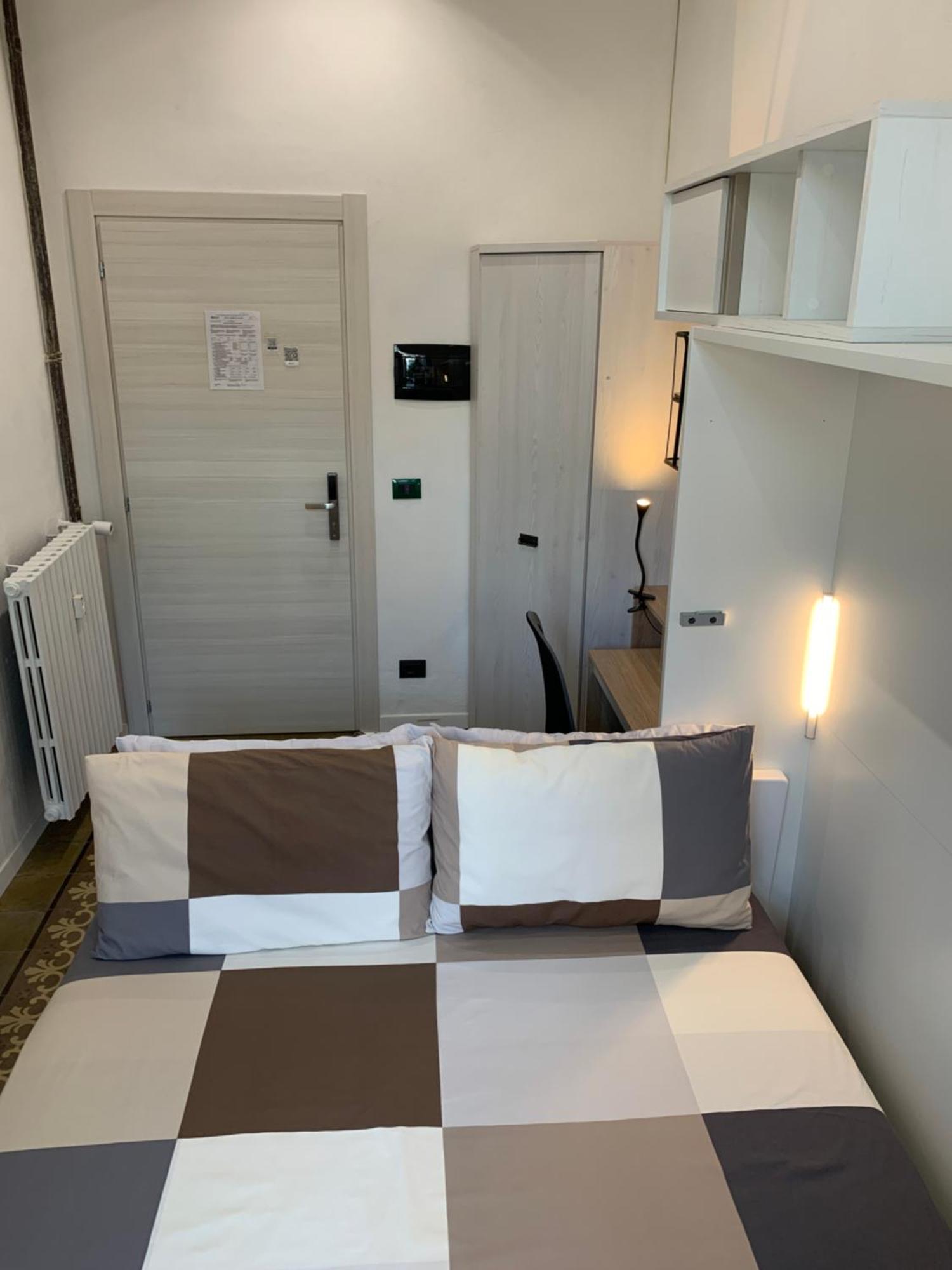 Drooms 4,0 Domotic Smart Self 24H,7 Vicino Treni Porta Susa E Centro Storico Torino Exterior foto